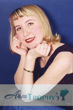 53314 - Elena Age: 42 - Russia