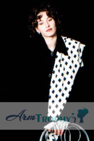 53350 - Svetlana Age: 38 - Russia