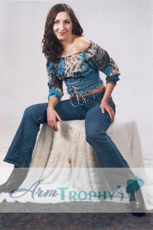 53487 - Diana Age: 28 - Russia