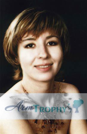 53569 - Elena Age: 32 - Russia