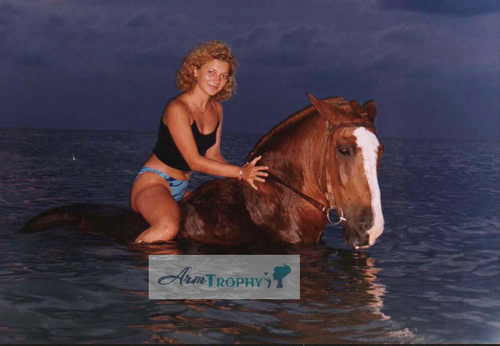 53629 - Jenya Age: 35 - Russia