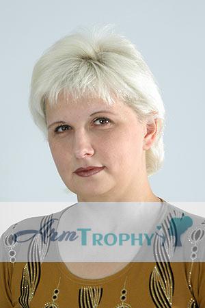 54046 - Oksana Age: 40 - Russia