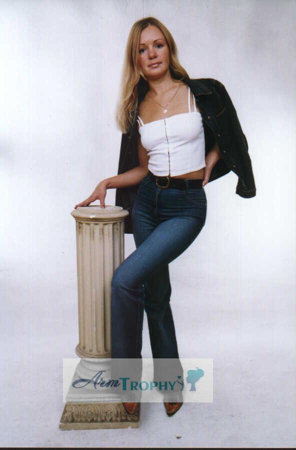 54406 - Svetlana Age: 39 - Russia