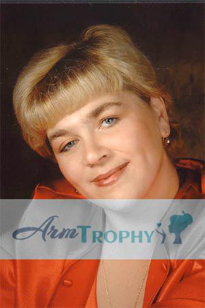 54631 - Julia Age: 37 - Russia