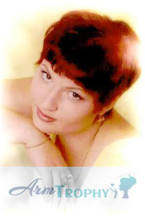 54766 - Elena Age: 28 - Russia