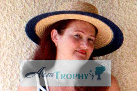 54940 - Elena Age: 57 - Russia
