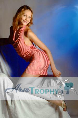 54981 - Svetlana Age: 34 - Russia