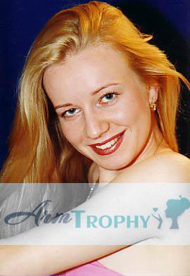 55226 - Oksana Age: 34 - Russia