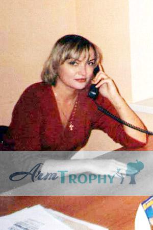 55232 - Lora Age: 42 - Russia