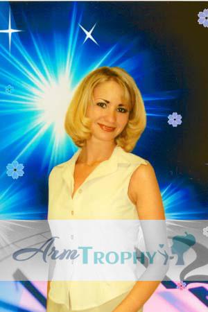 55242 - Lyuba Age: 31 - Russia