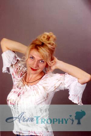 55420 - Inna Age: 40 - Russia