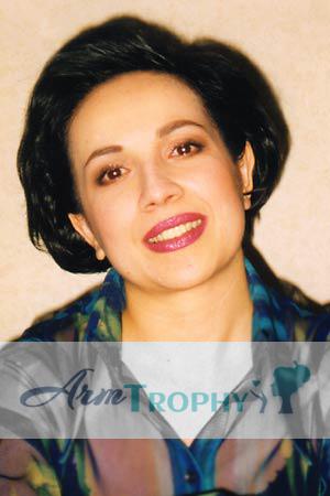 55667 - Anzhelina Age: 43 - Russia