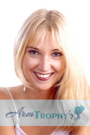 55715 - Olga Age: 32 - Ukraine