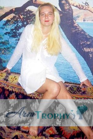 55957 - Natalia Age: 37 - Russia