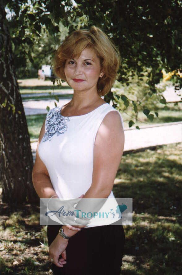 56136 - Svetlana Age: 45 - Russia