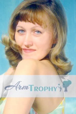 56266 - Svetlana Age: 38 - Russia