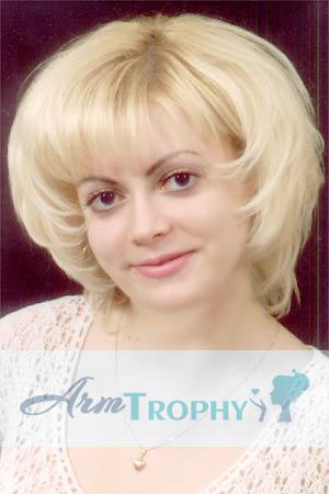 56489 - Elena Age: 33 - Russia