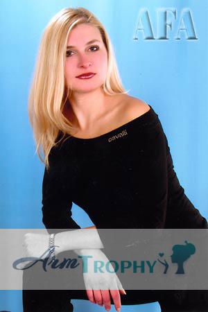 56513 - Julia Age: 33 - Ukraine