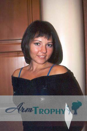 56528 - Elena Age: 31 - Russia