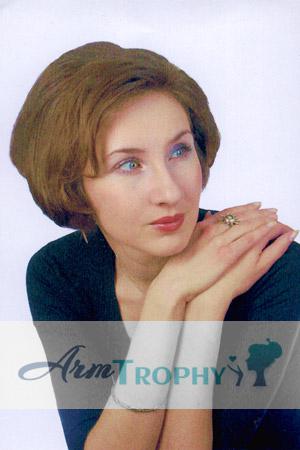 56550 - Elena Age: 41 - Russia