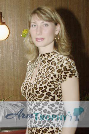 56993 - Julia Age: 42 - Russia