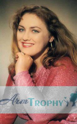 57204 - Elena Age: 44 - Russia