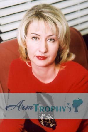 57211 - Elvira Age: 41 - Russia