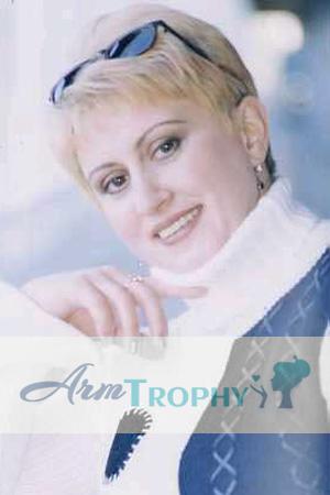 57263 - Larisa Age: 41 - Russia