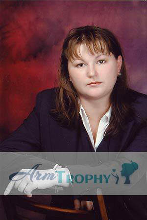 57294 - Oksana Age: 36 - Russia