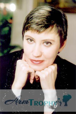 57519 - Elena Age: 39 - Russia