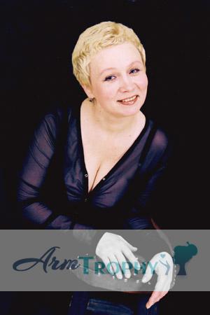 57752 - Svetlana Age: 53 - Russia