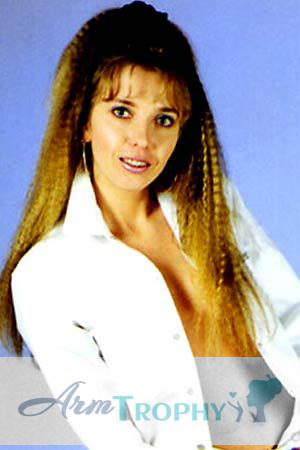 58637 - Oxana Age: 38 - Russia