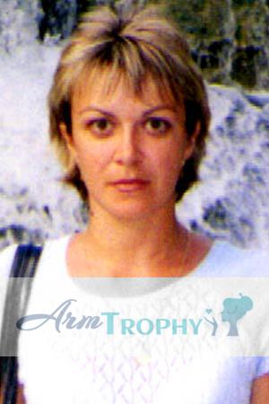 58799 - Elena Age: 40 - Russia