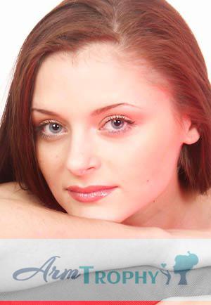 59017 - Elena Age: 32 - Russia