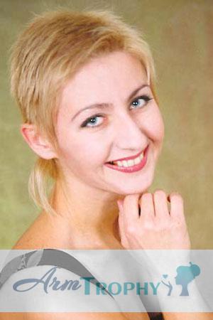 59024 - Natalia Age: 38 - Russia