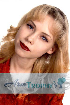59286 - Svetlana Age: 31 - Russia