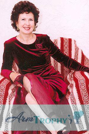 59427 - Nina Age: 64 - Russia