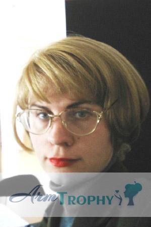 59502 - Olga Age: 34 - Russia