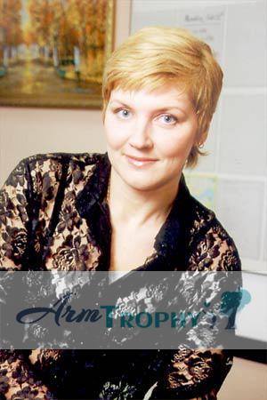 59650 - Elena Age: 40 - Russia