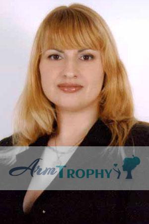 60105 - Natalia Age: 44 - Russia