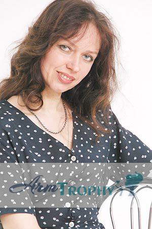 60199 - Elena Age: 47 - Russia