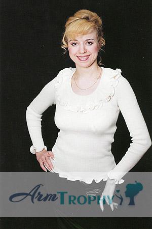 60201 - Anna Age: 39 - Russia