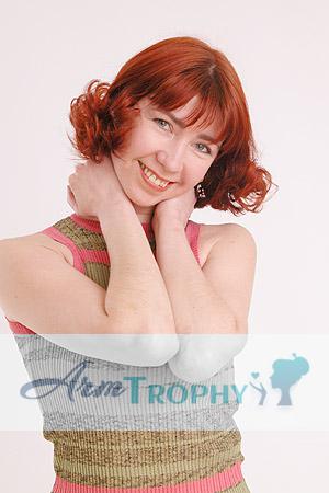 60243 - Larisa Age: 42 - Russia