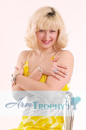 60244 - Zhanna Age: 42 - Russia