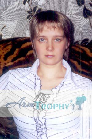 60325 - Natalia Age: 37 - Russia