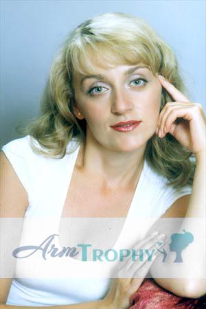 60328 - Maria Age: 41 - Russia