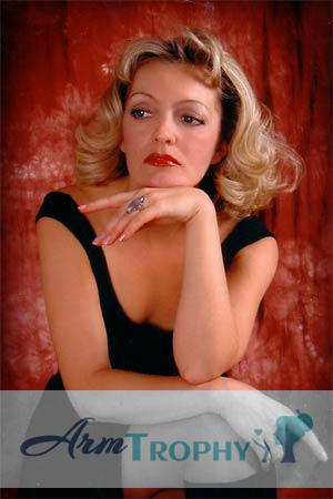 60385 - Elena Age: 53 - Russia