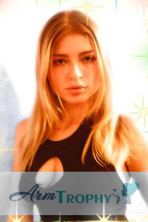 60643 - Olga Age: 32 - Russia