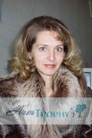 60693 - Vera Age: 39 - Russia