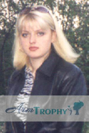 60876 - Oxana Age: 29 - Ukraine
